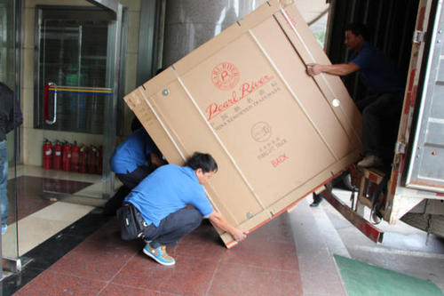 罗定钢琴贵重工艺品无忧运